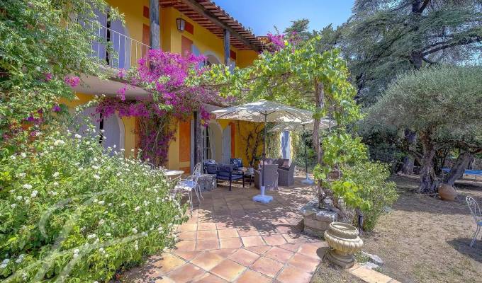 Venta Propiedad Châteauneuf-Grasse