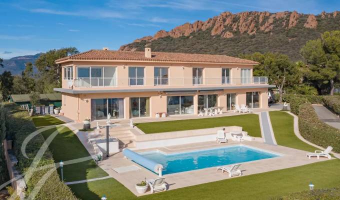 Venta Villa Agay